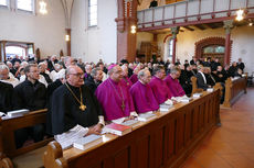 Pontifikalrequiem und Beisetzung von Weihbischof em. Johannes Kapp (Foto: Karl-Franz Thiede)